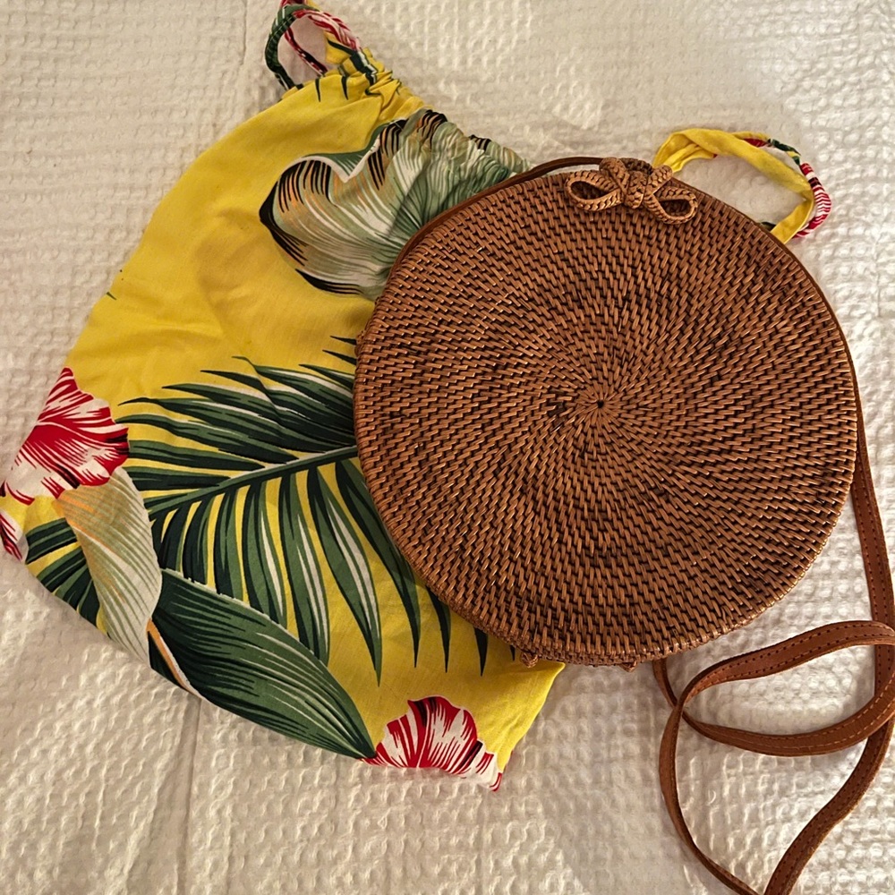 Circle Handwoven Crossbody Bag